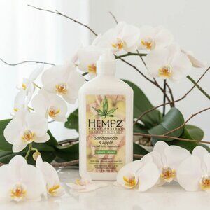 Hempz Sandalwood & Apple Herbal Body Moisturizer 17 oz